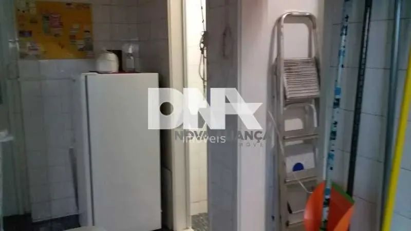 Apartamento a venda em Copacabana.