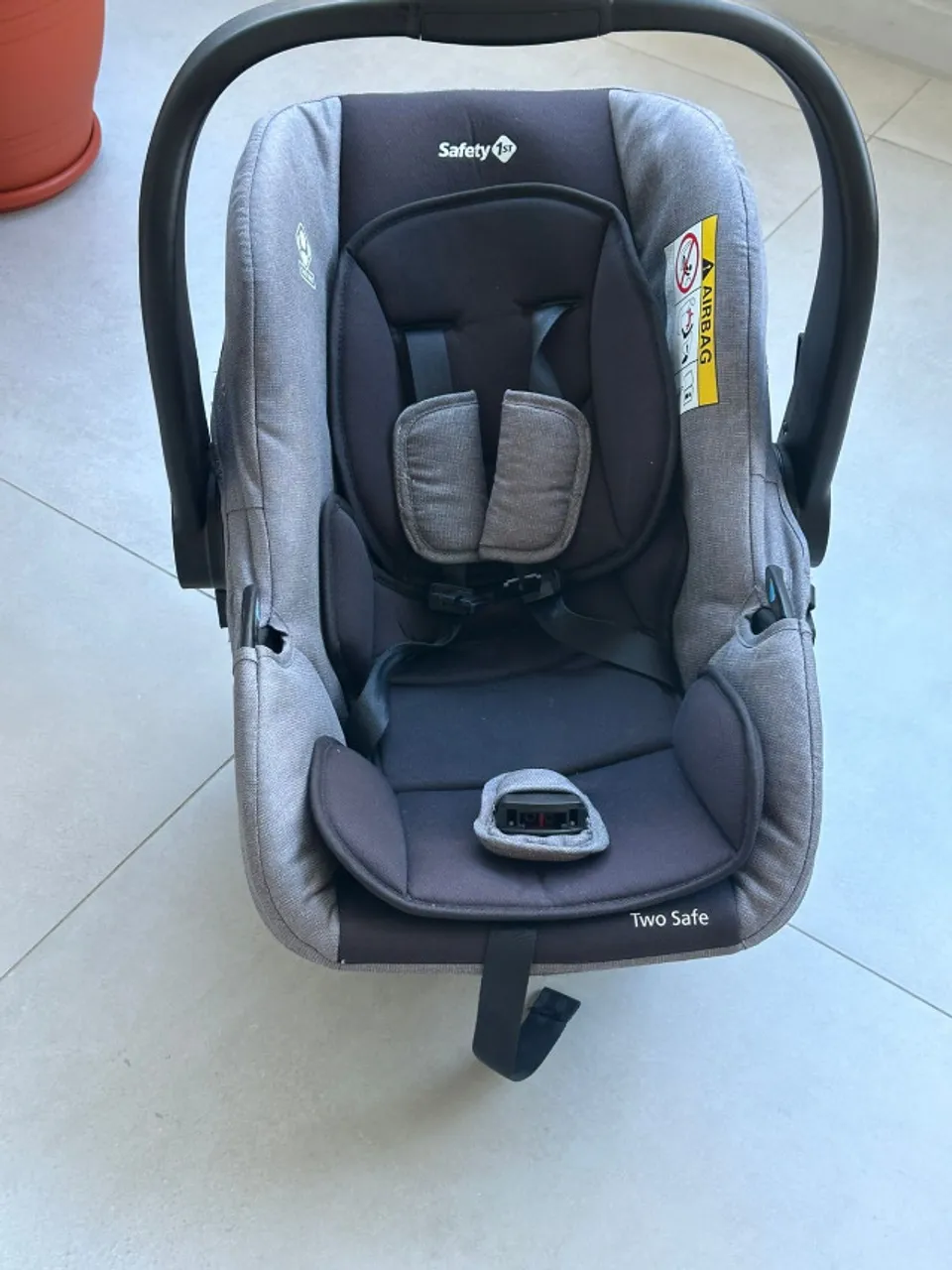 Carrinho e Bebê conforto