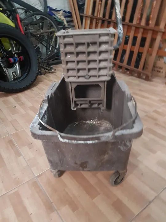 Carrinho de Limpeza para Escritório - Foto 4