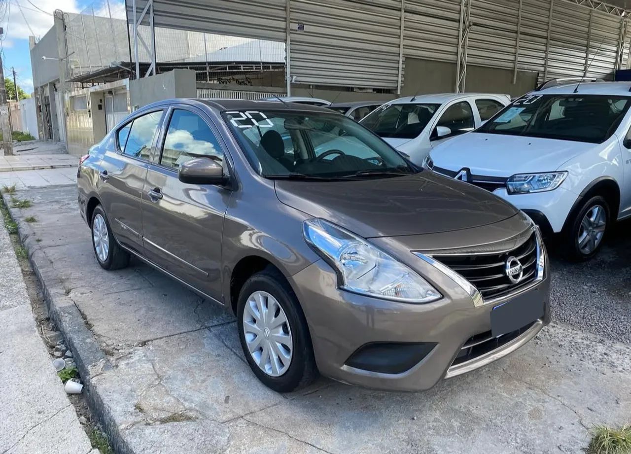 Nissan Versa 2020