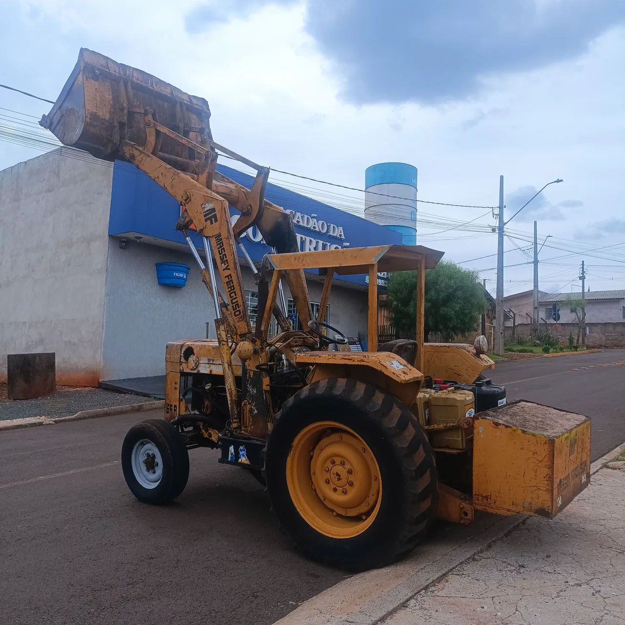 Pá carregadeira mf65r  - Foto 3