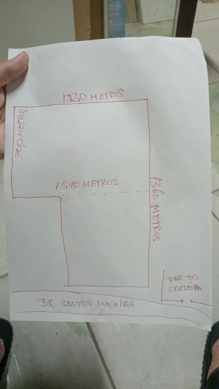 Terreno com mas de 1200 metros