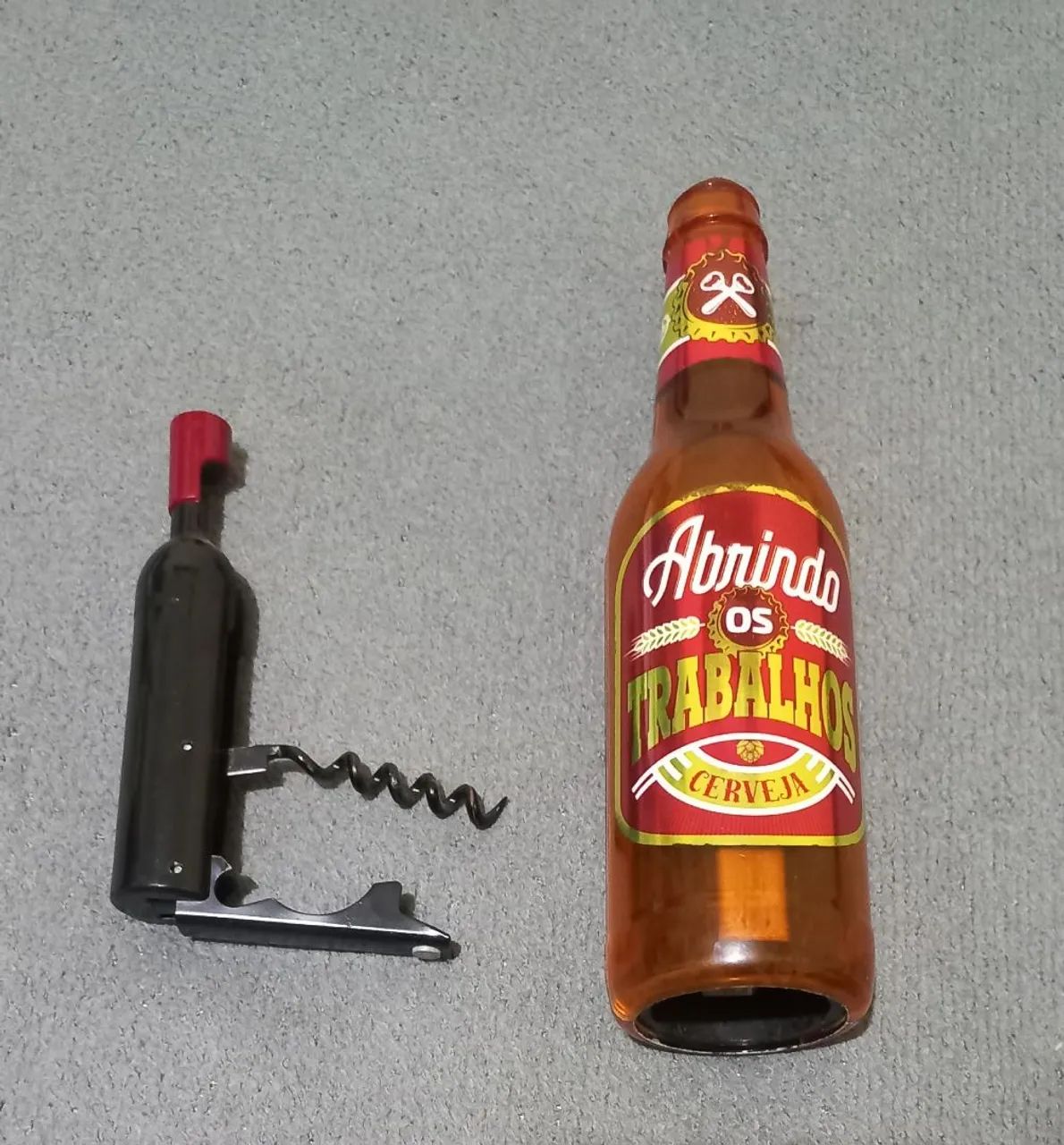 1 ABRIDOR DE CERVEJA + 1 ABRIDOR DE VINHO