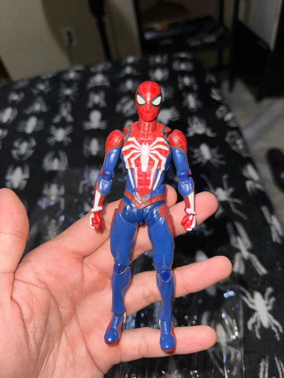 Spider-man Ps4, Venom SH Figuarts e Spider Pizza ML, Ambos