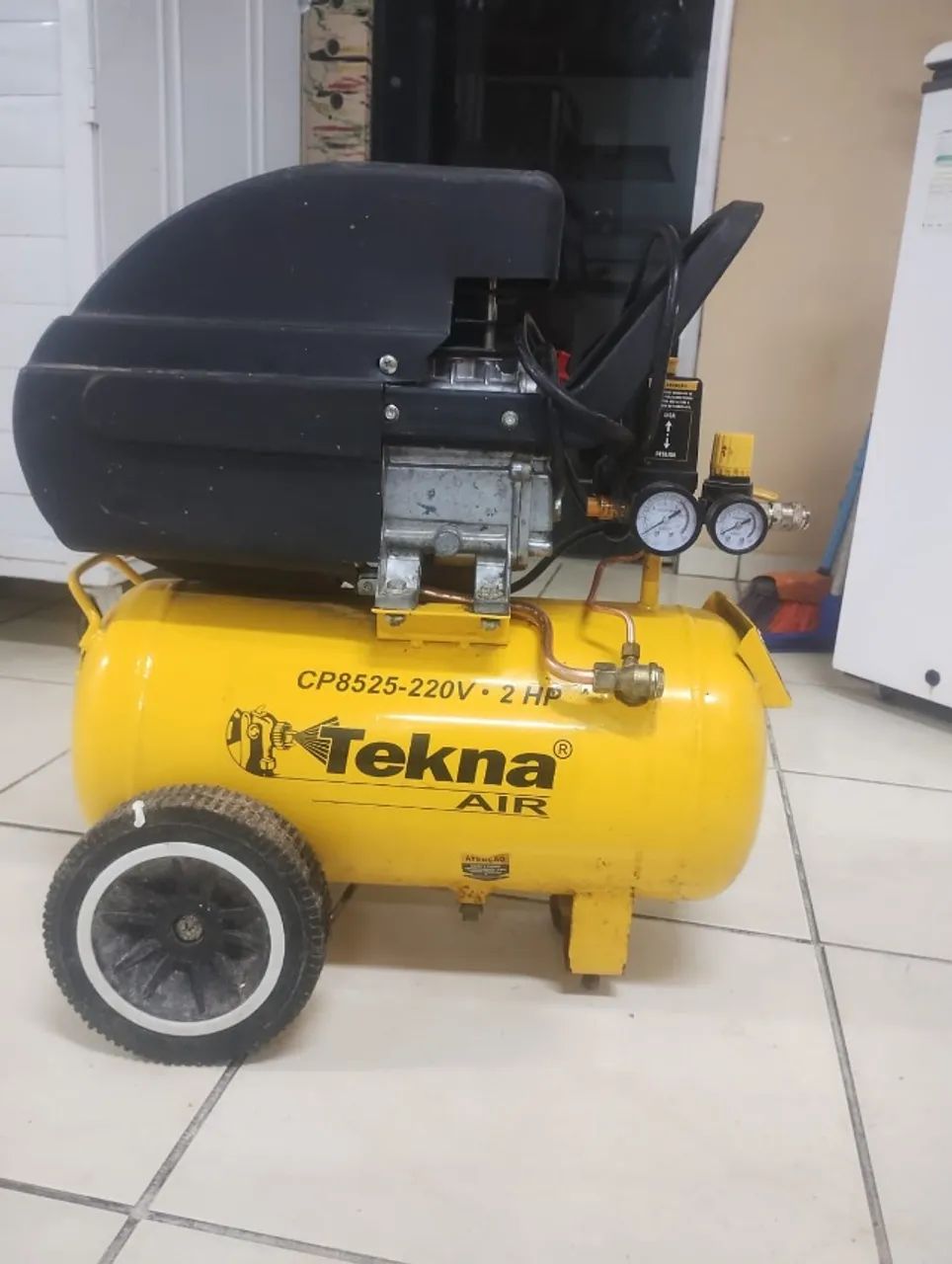 Compressor 220 v64385780906241124