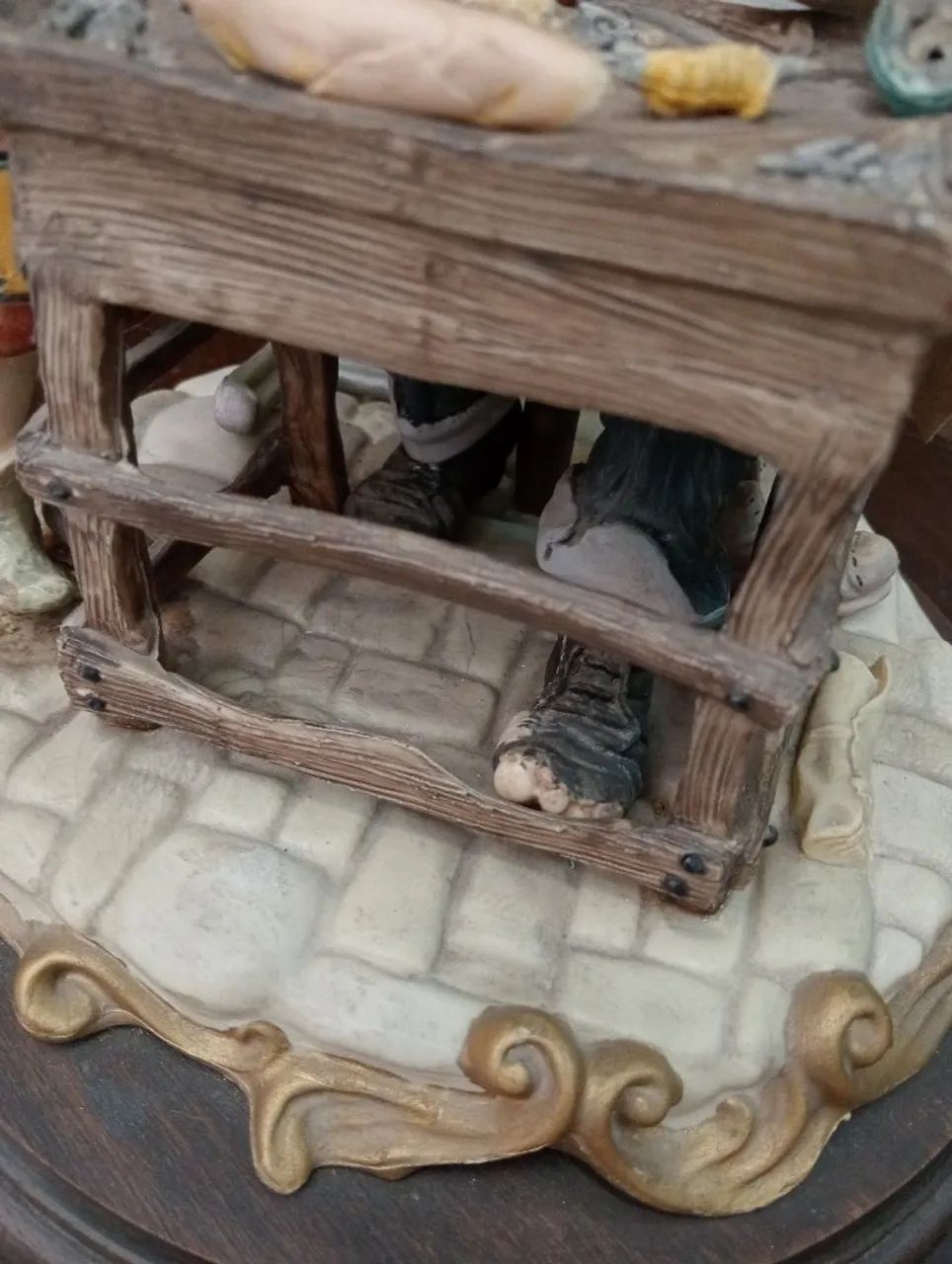 Escultura o sapateiro  - Foto 3