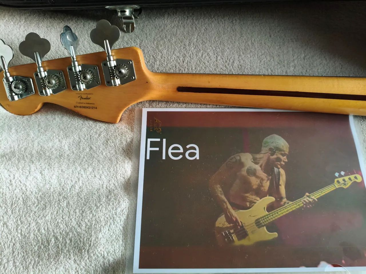 baixo fender squier vintage modified jazz bass