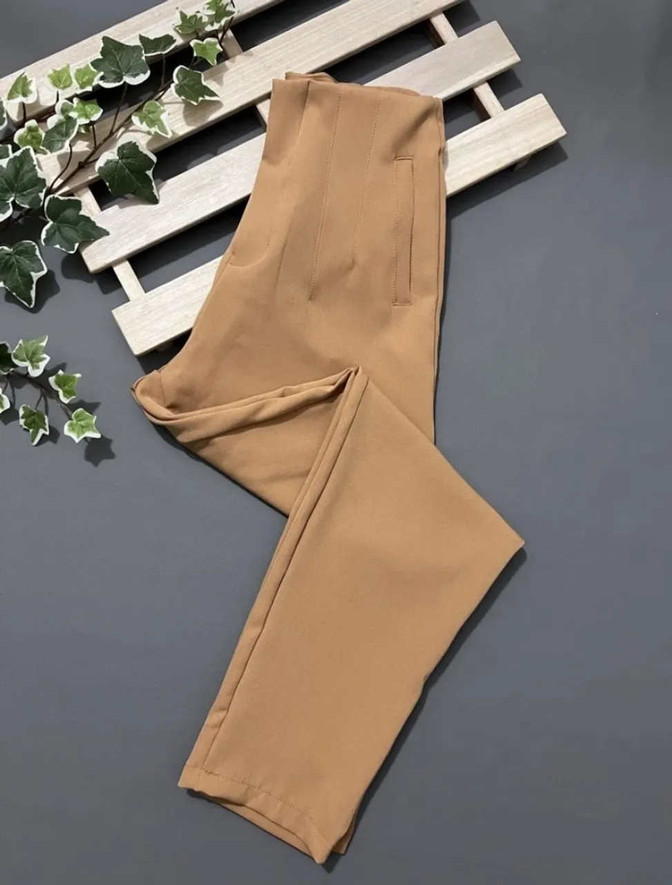 Calça feminina Alfaiataria 