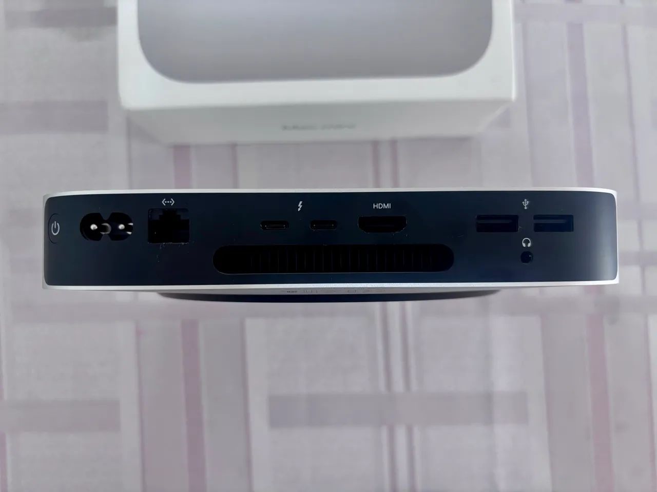 Mac mini M2 8gb/256gb - Excelente Estado - Computadores e Desktops