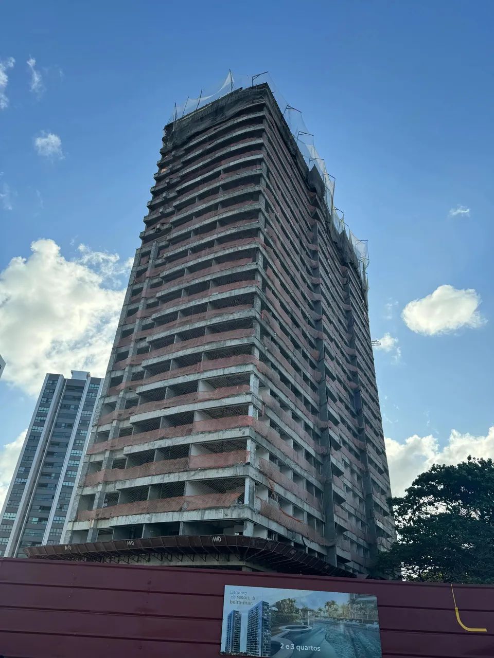 Apartamento Beira-Mar LANAI BEACH, em construção. Entrega para 2025