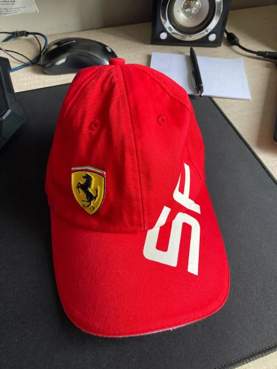 Boné Ferrari Original - Logo bordada