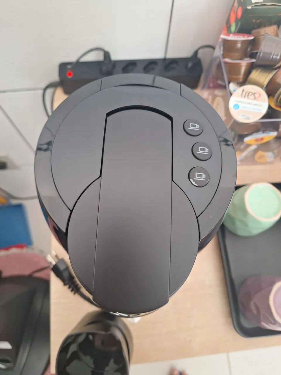 Cafeteira Espresso Três Corações *BRINDE 4 XÍCARAS E 20 CÁPSULAS* - Foto 2