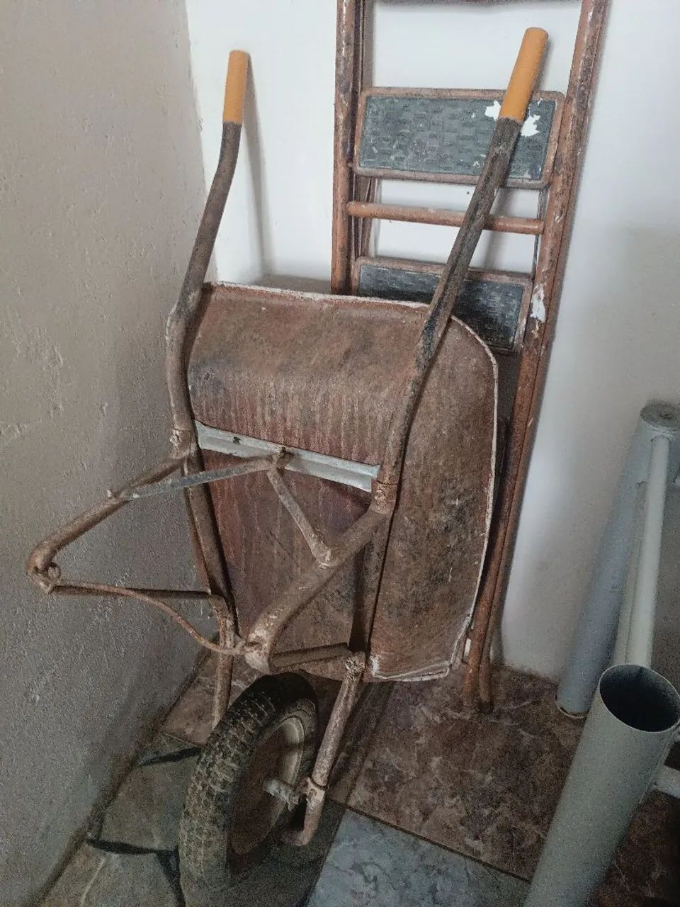 Carinho de mão 64385781923073123