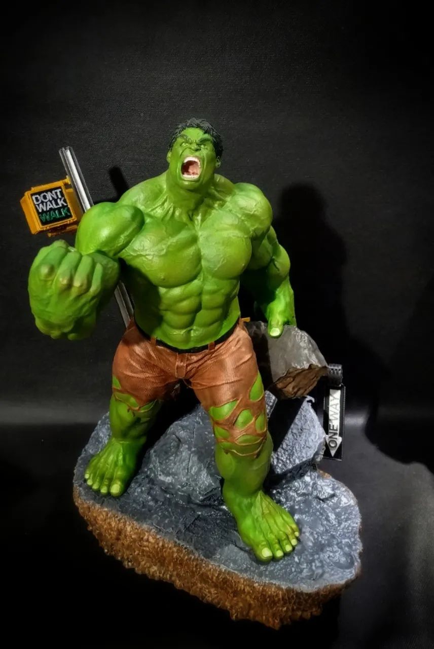 Estatua Top Hulk em resina e impressão 3D