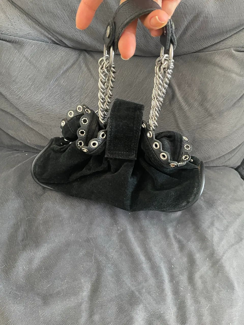 Bolsa pequena de mão preta 50,00 - Foto 5