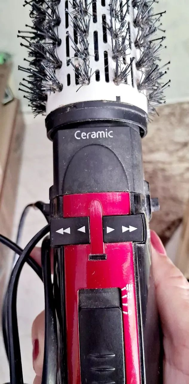 Secador de cabelo  com cerdas