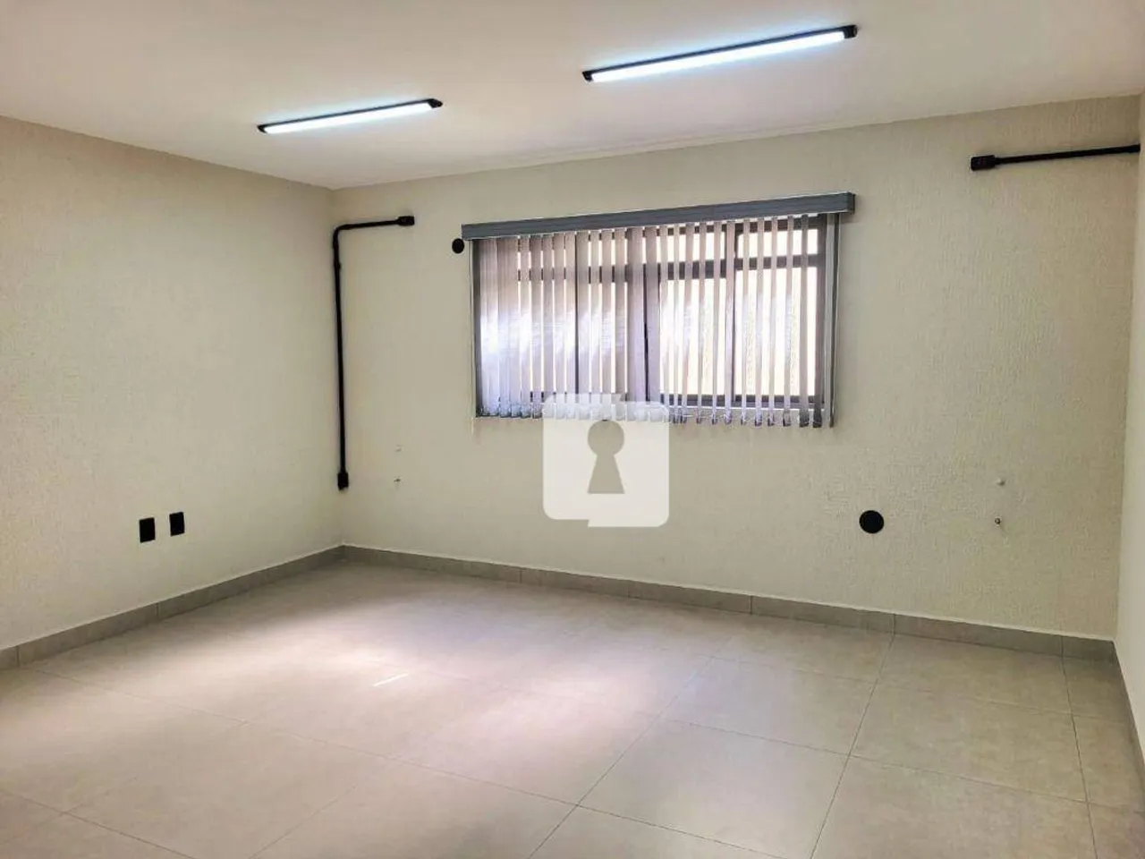 Sala Comercial de 23m² na Freguesia do Ó