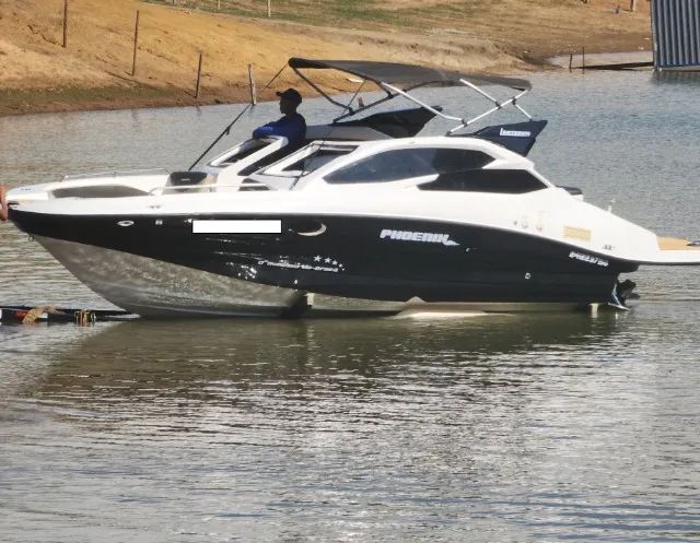 Phoenix 270 - proa aberta - 68 Hs