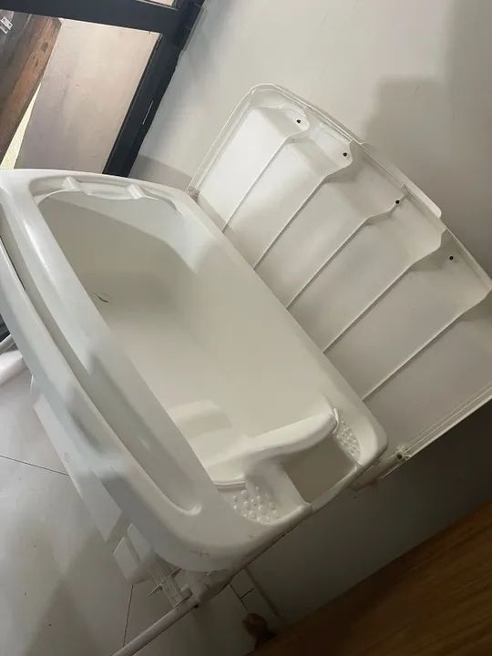 Vendo, banheira com trocador - Foto 3