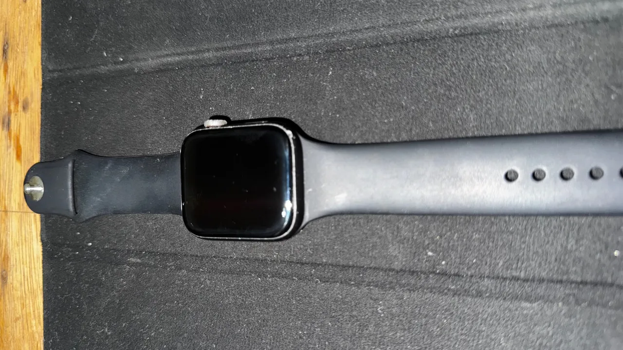Apple Watch Serie 4 44mm telefone e GPS