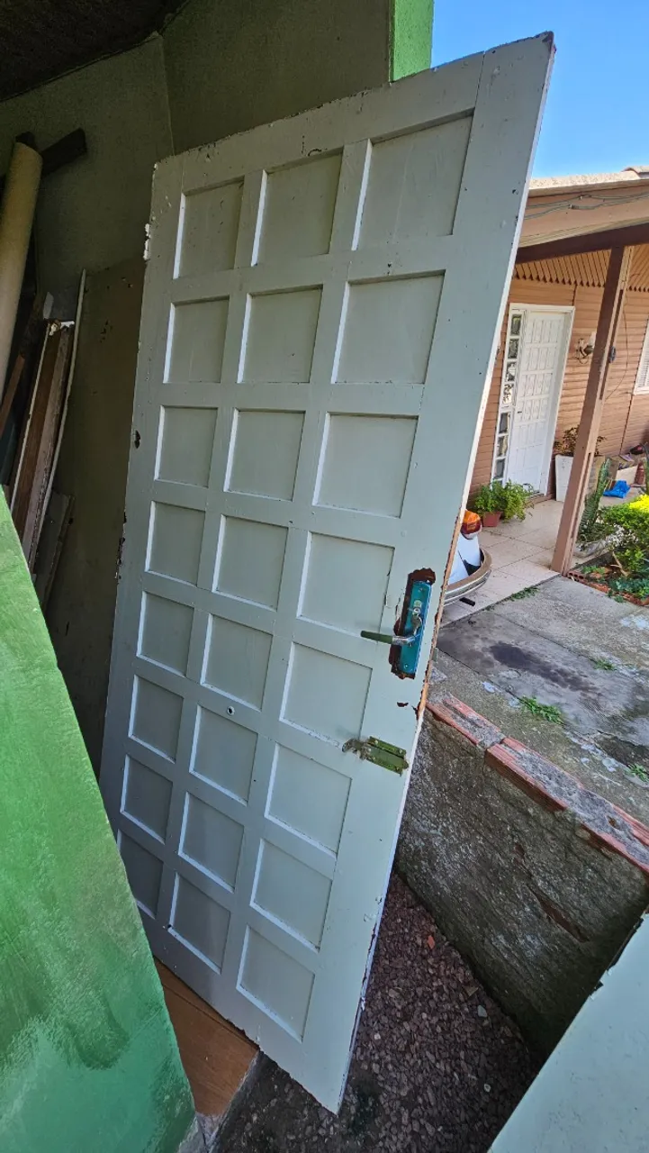 Portas para casa com fechaduras