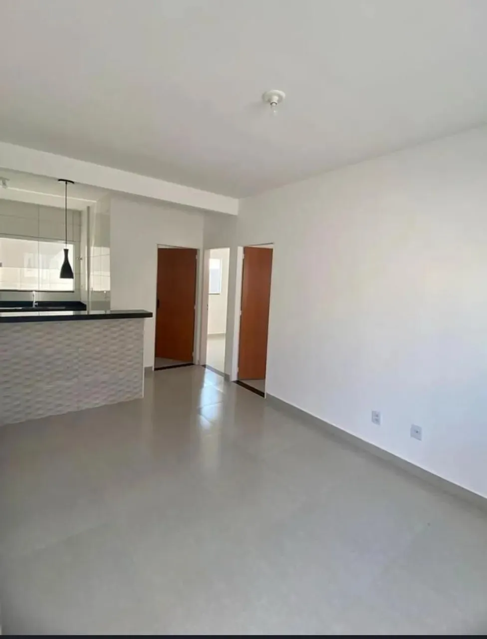 Aluga-se apartamento 2 quartos no mansões Odisséia