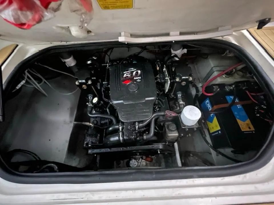 Lancha Regal 24 28 Motor novo - Foto 8