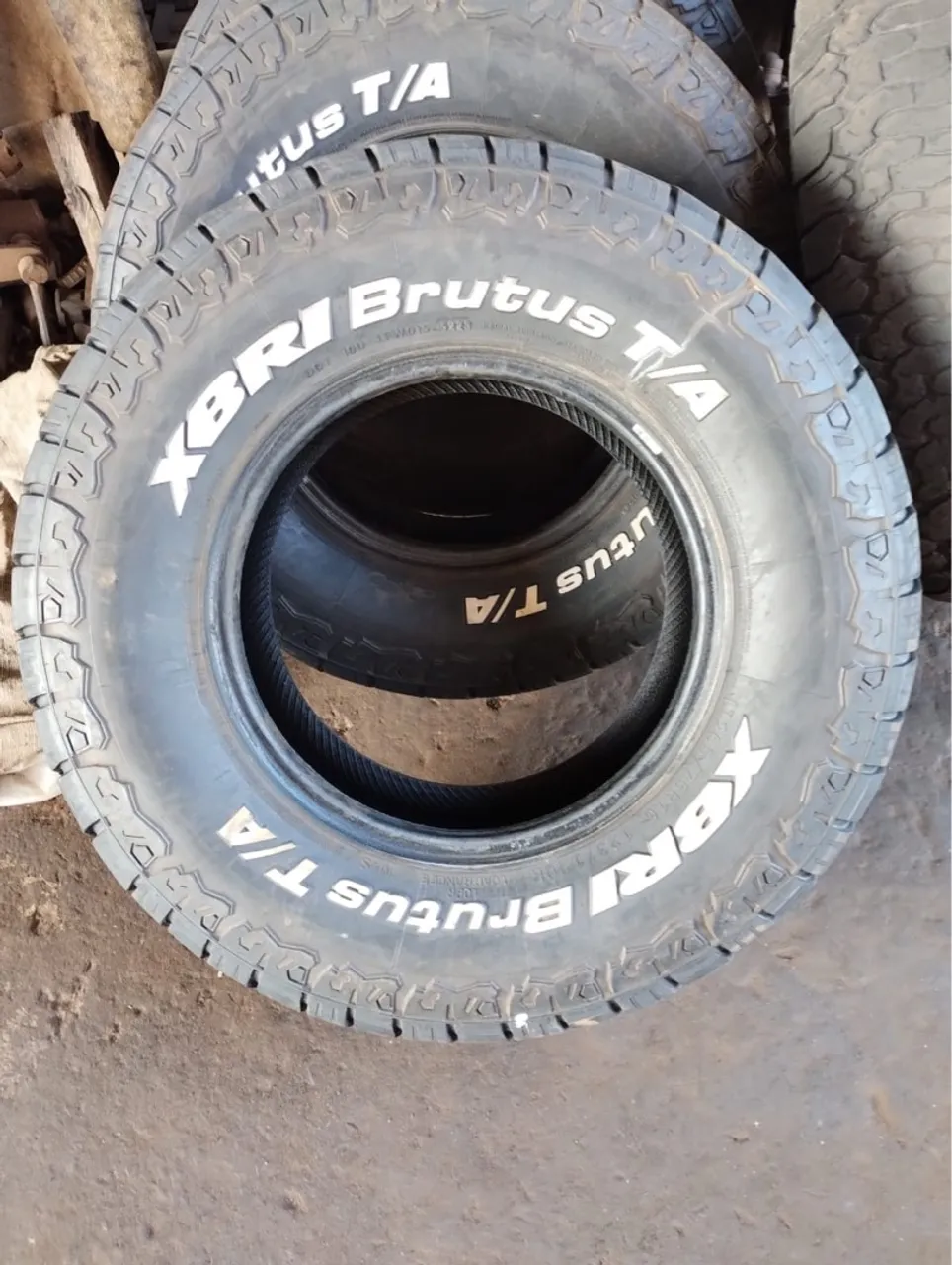 Pneus XBRI Brutus T/A