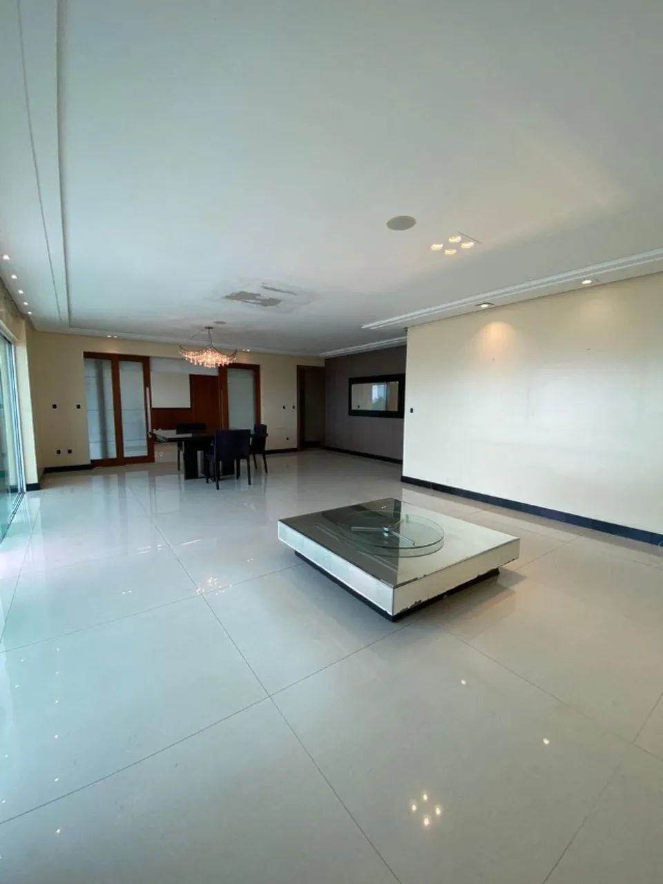 Apto, 280m², 4 suítes, 4 vgs no Ed. Village Maximum  - Foto 2