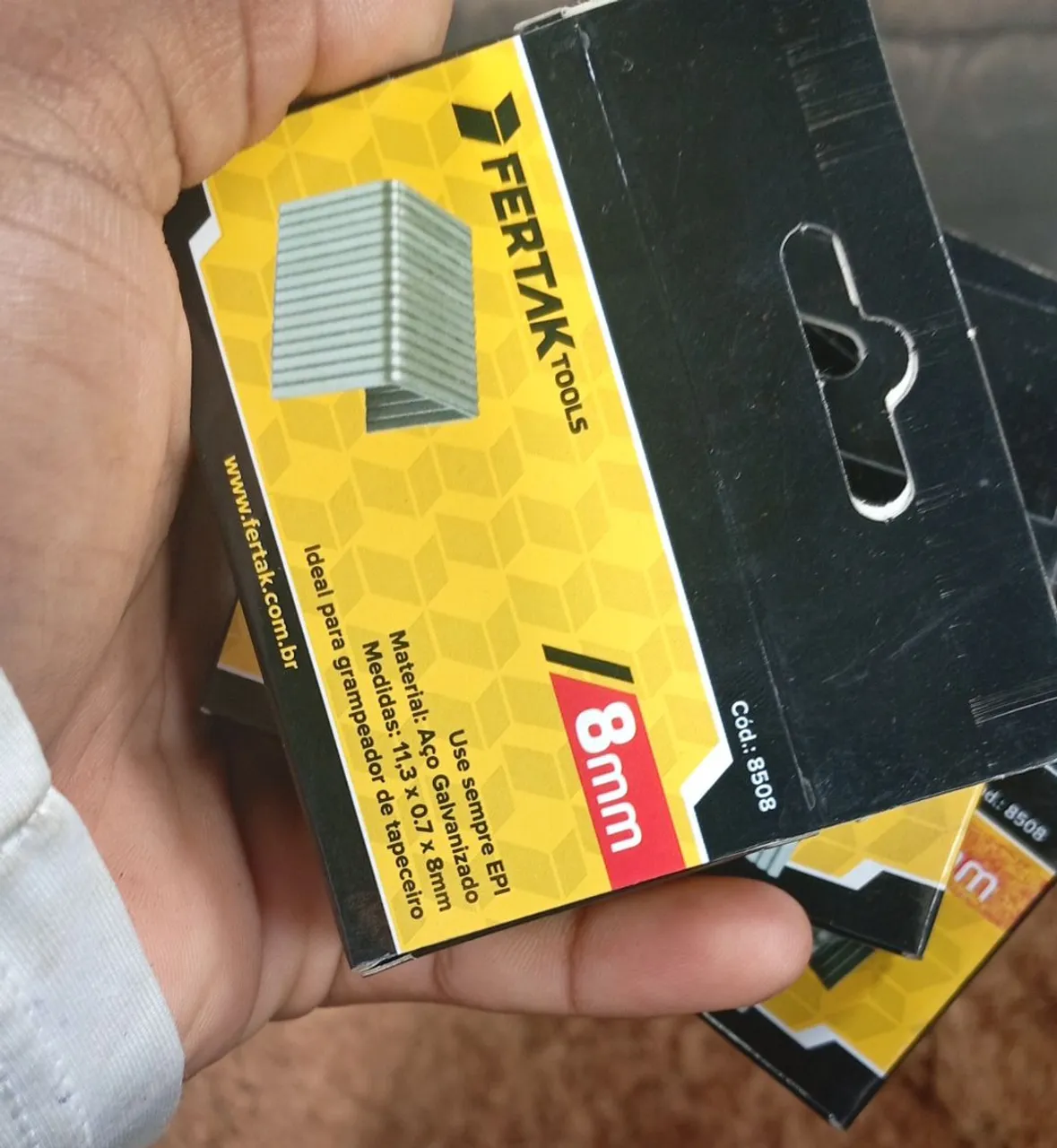 Grampos para Grampeador de Tapeceiro 8mm - Fertak