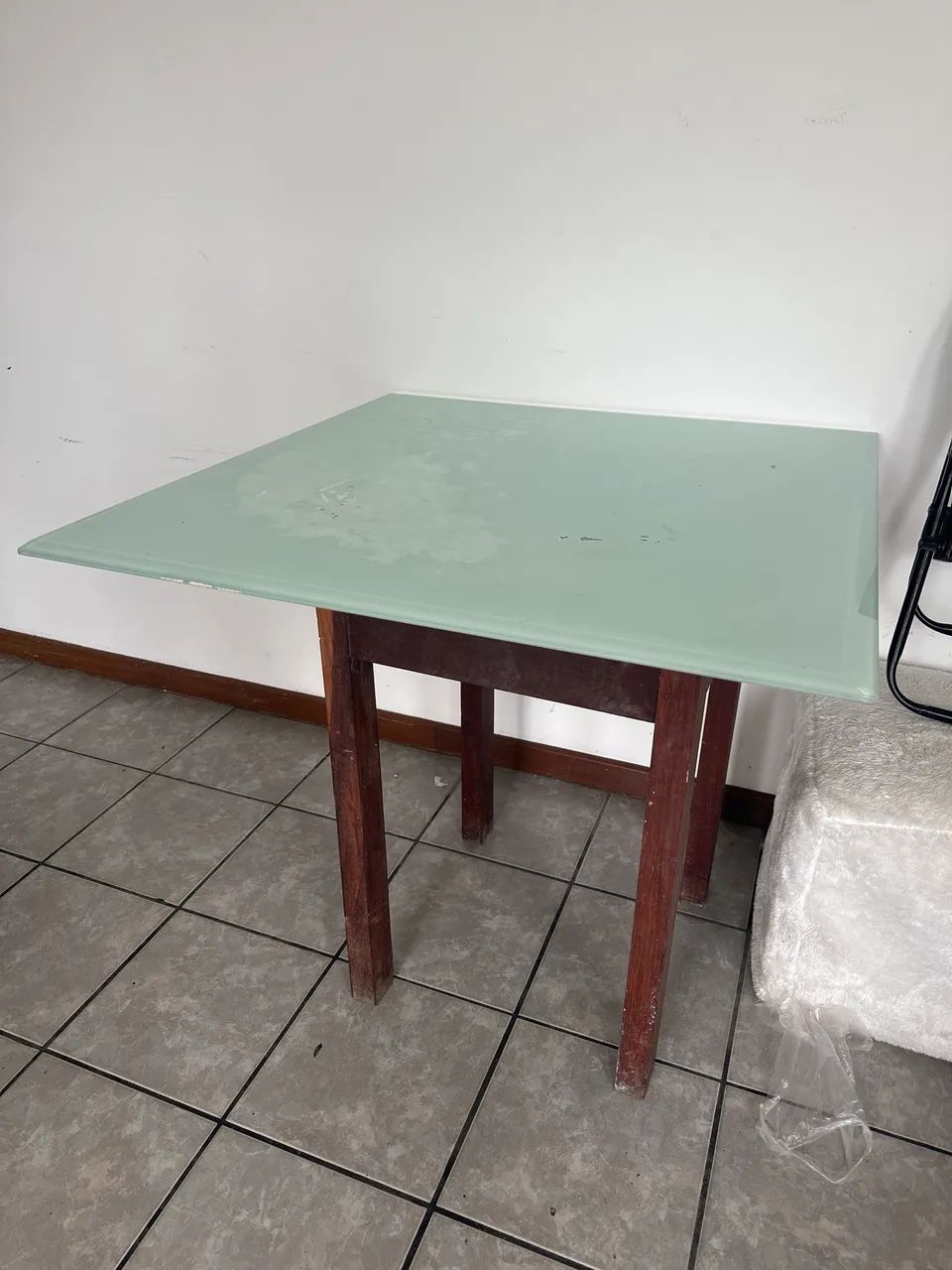 Mesa de jantar simples - Foto 2