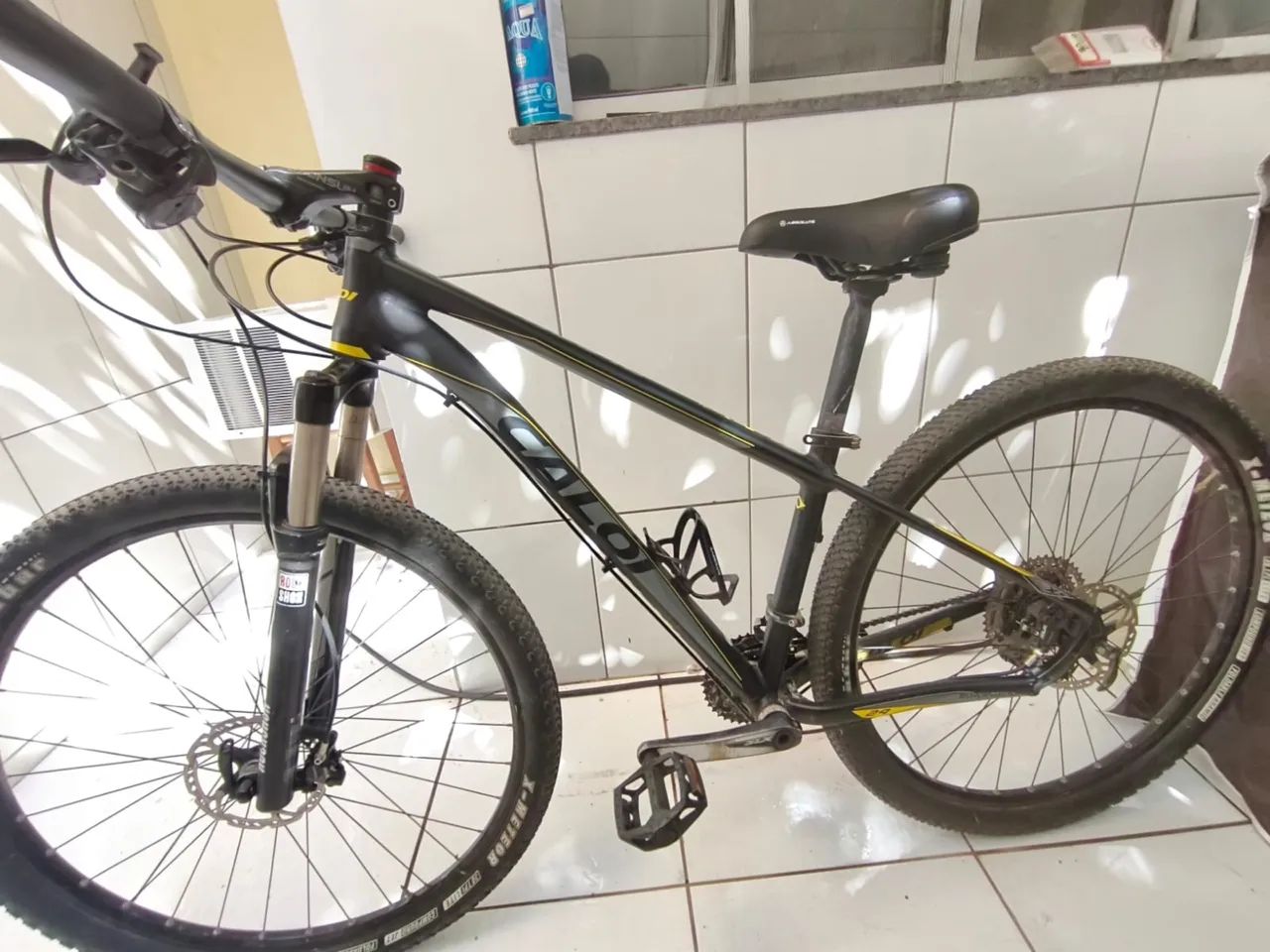 Caloi black burn aro 29 