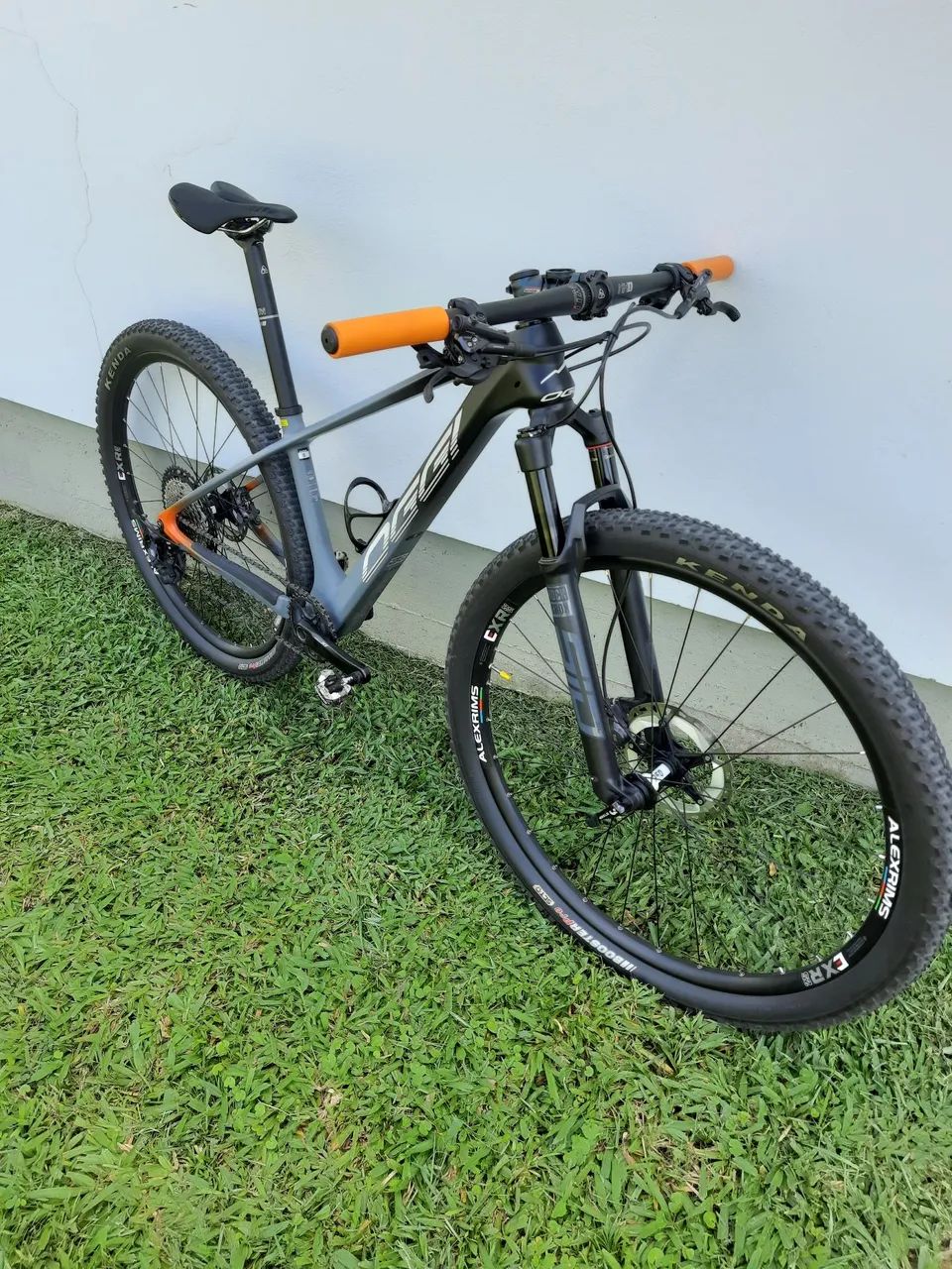 MTB oggi agile pro XT *OPORTUNIDADE*
