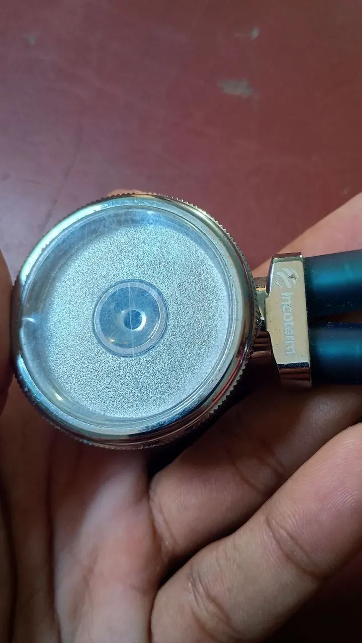 Vendo kit esfigmomanômetro, estetoscópio - Foto 3