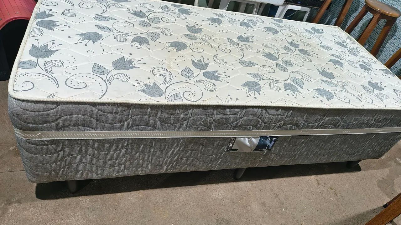 Camas Solteiro Box