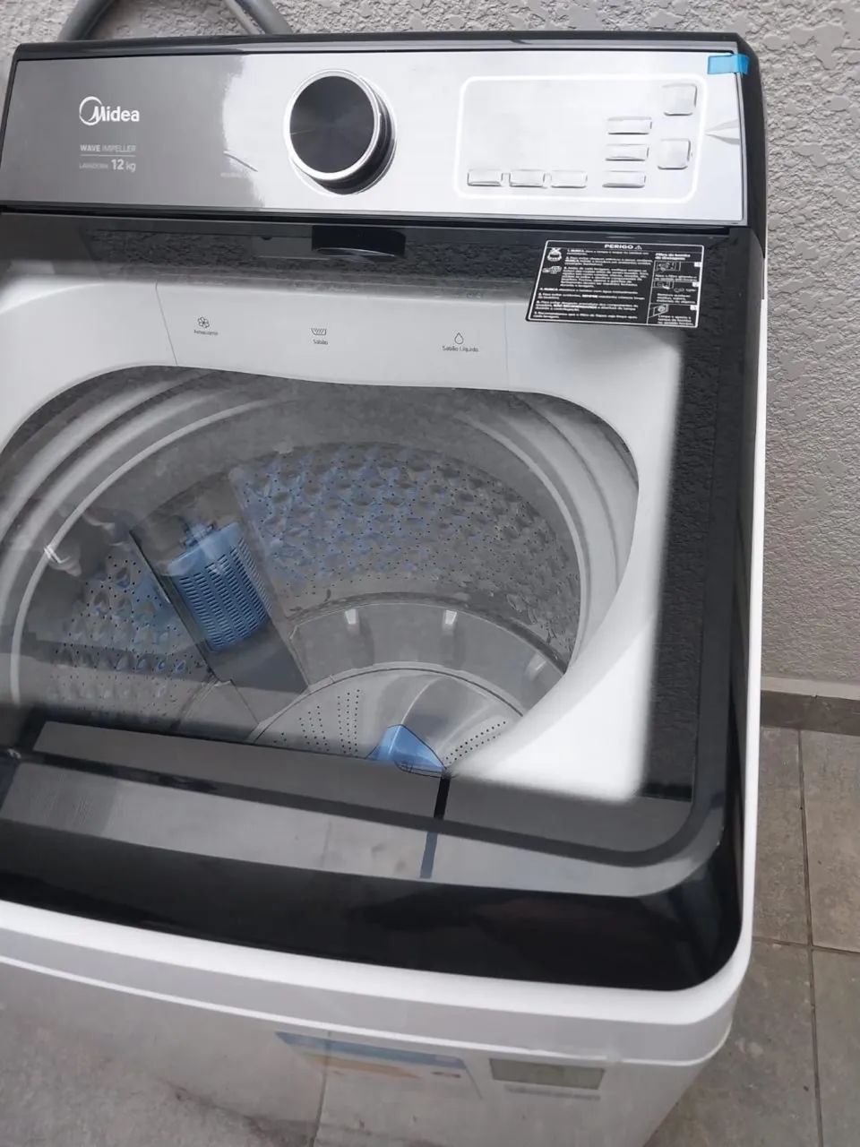 Máquina de lavar nova Midea