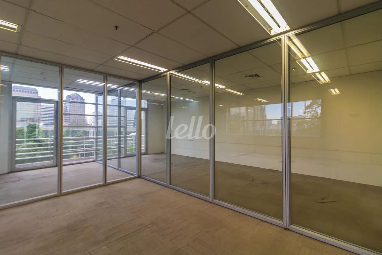 Comercial para alugar no(a) Jardim Morumbi