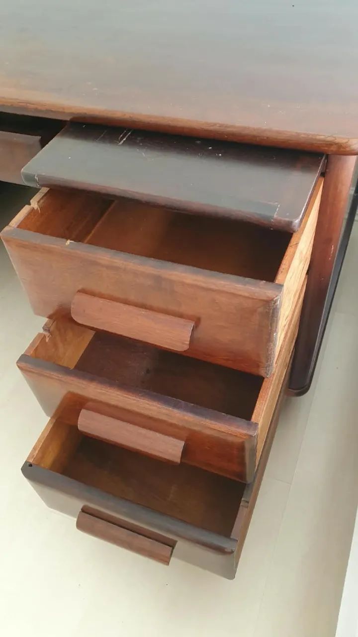 Mesa Clássica de escritório  Móveis Cimo - madeira imbuia  - Foto 2