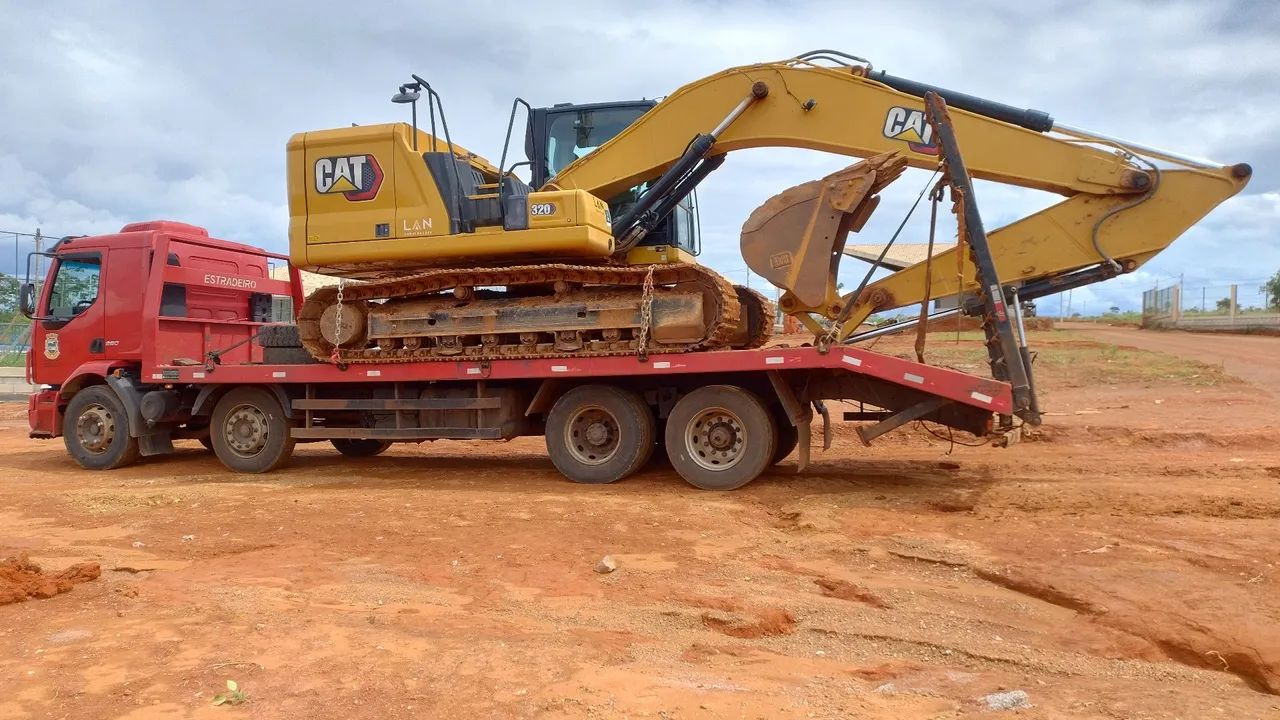 Caminhão plataforma guincho , transporte de caminhões e máquinas plataforma 11 metros  - Foto 2