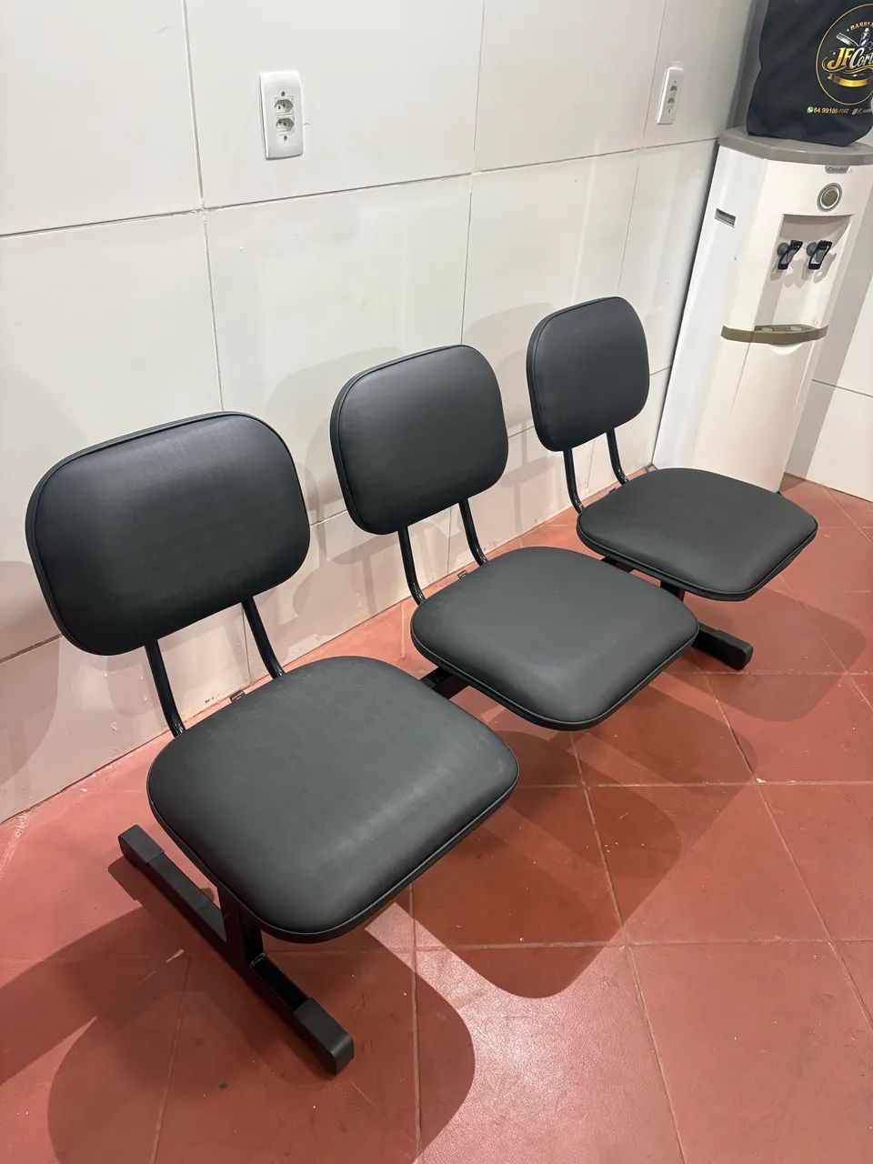 Cadeira de Espera  - Foto 2