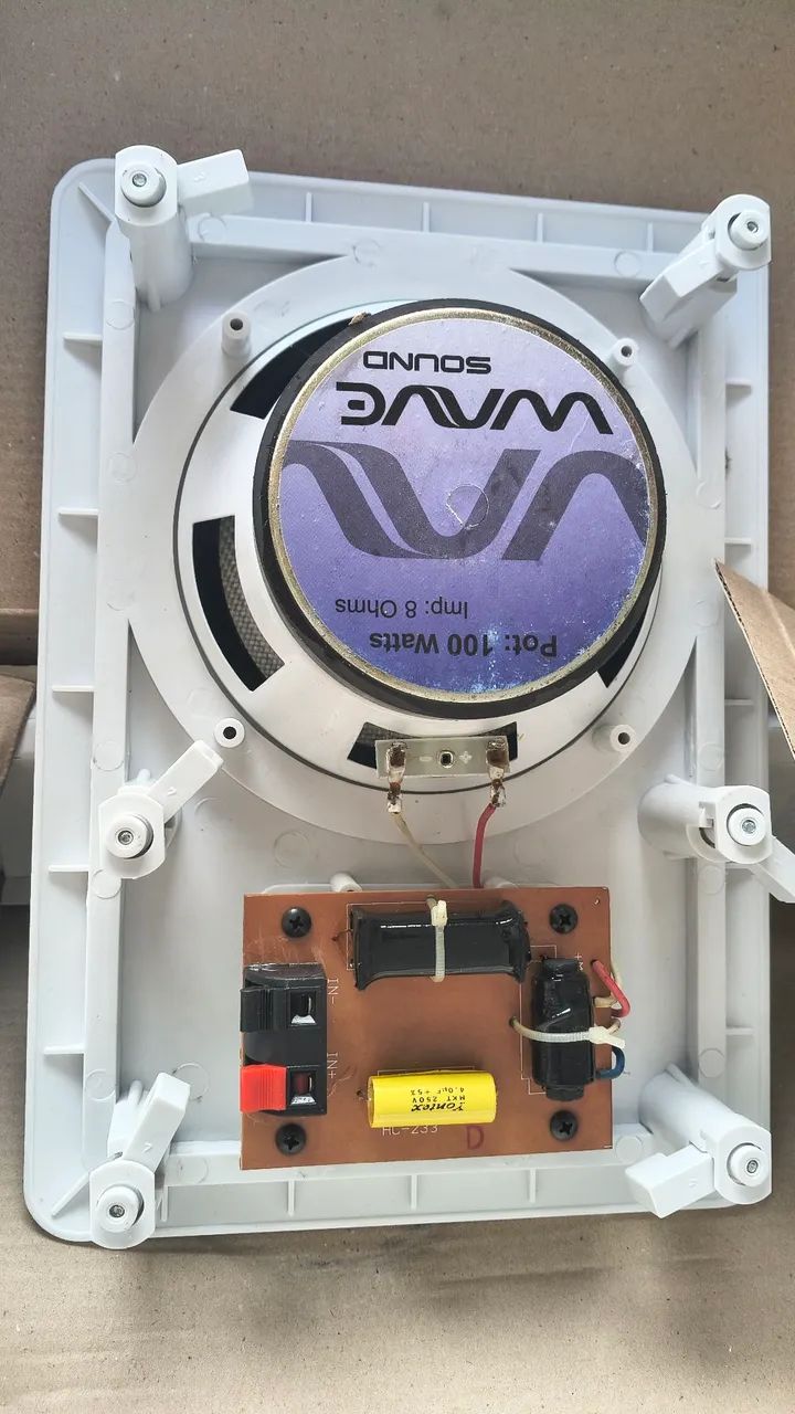 Caixa de som teto embutir 100w RMS