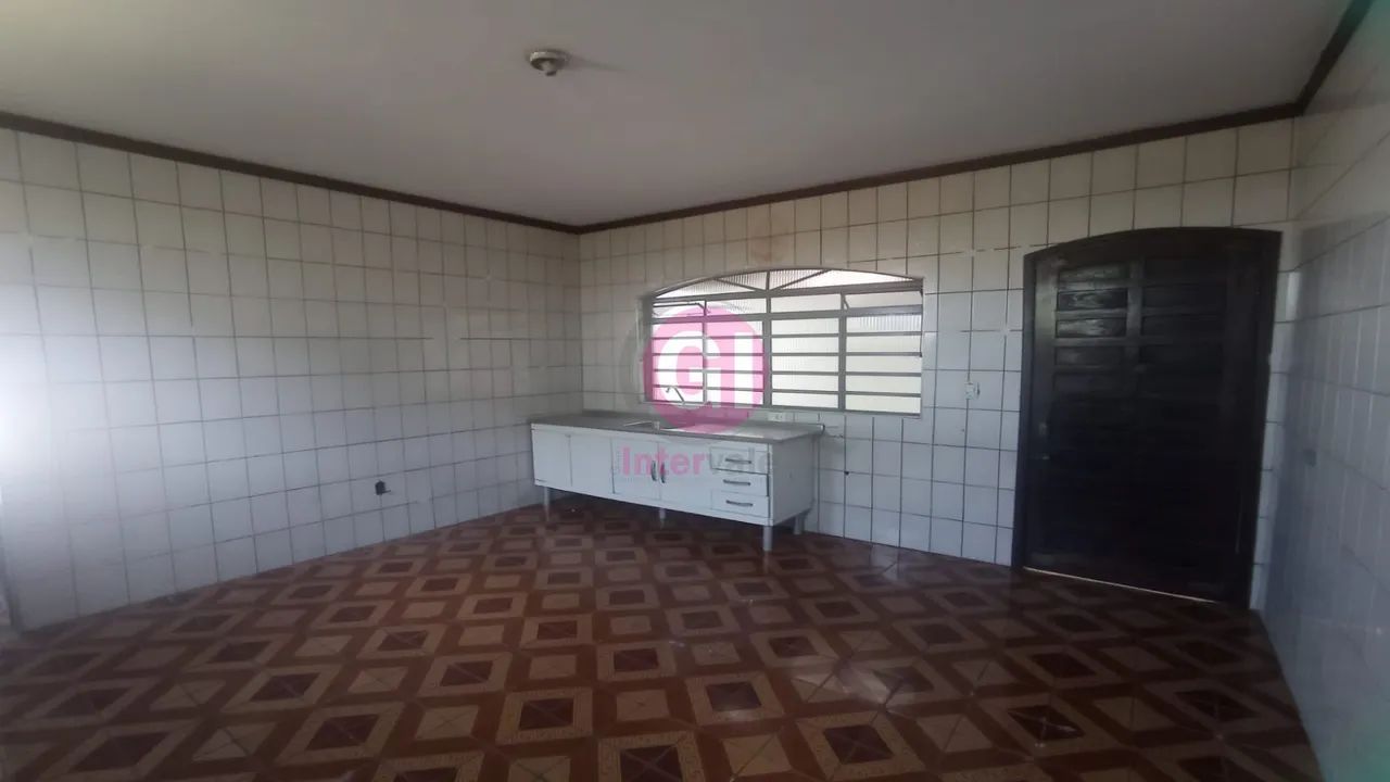 Casa à venda no bairro Jardim São Luiz de 250 m2 de Lote - Foto 4