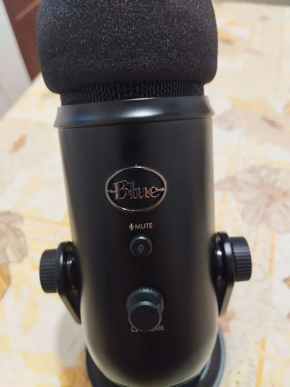 Microfone BLUE YETI454807368248872960