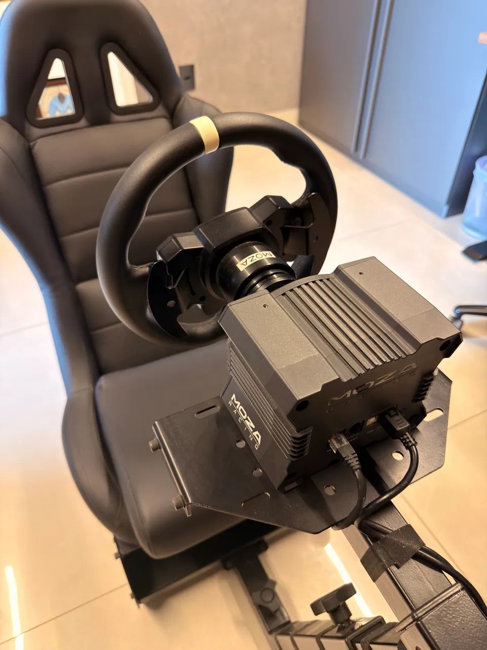 Simulador de corrida Moza R5 + Cockpit - Foto 2