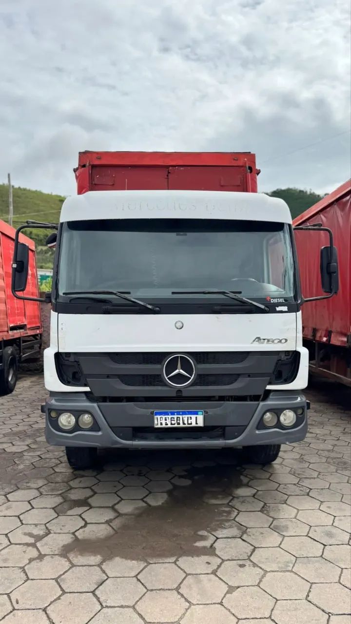 MB Atego 1719 ano 2013 - Foto 3