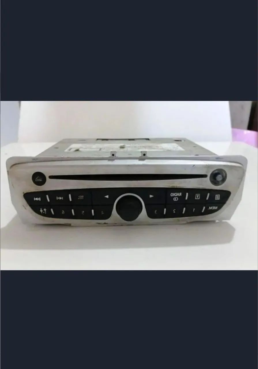 Rádio original Renault Fluence.