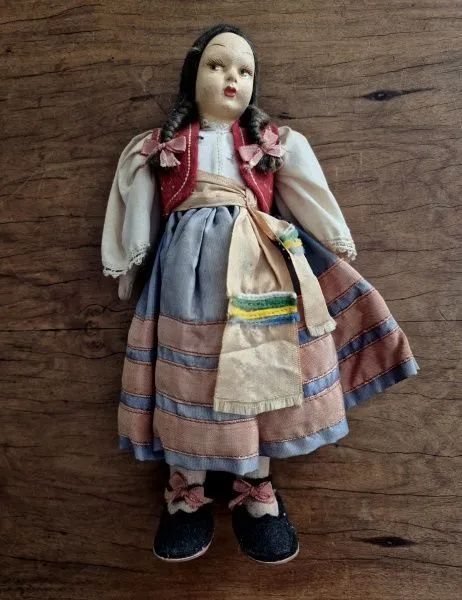Boneca italiana de pano com rosto em papel machè pintado a mão - década de 60 - Foto 2