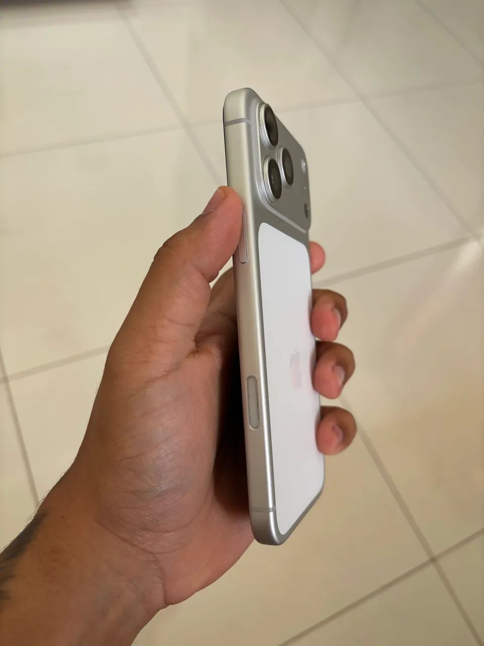 Iphone 17 ProMax - Foto 4