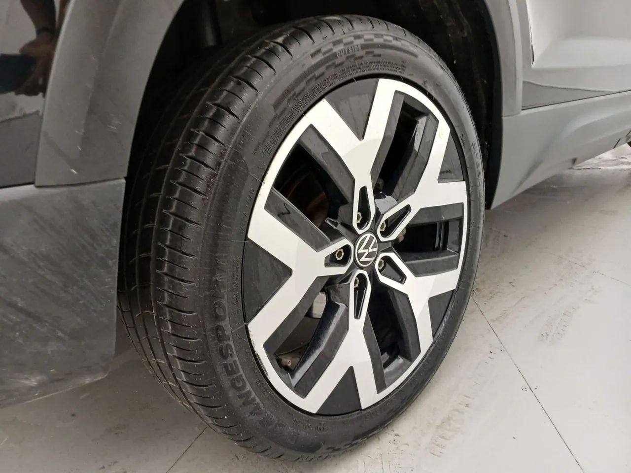 Volkswagen Taos Highline 1.4 250 TSI Flex Aut., foto 14 de 18