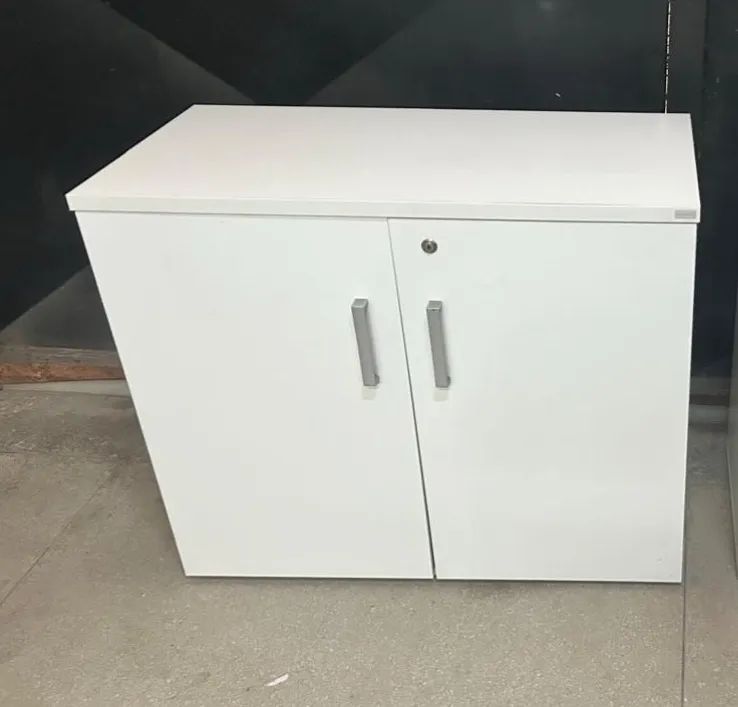 Armário baixo  marca AVANTTI 